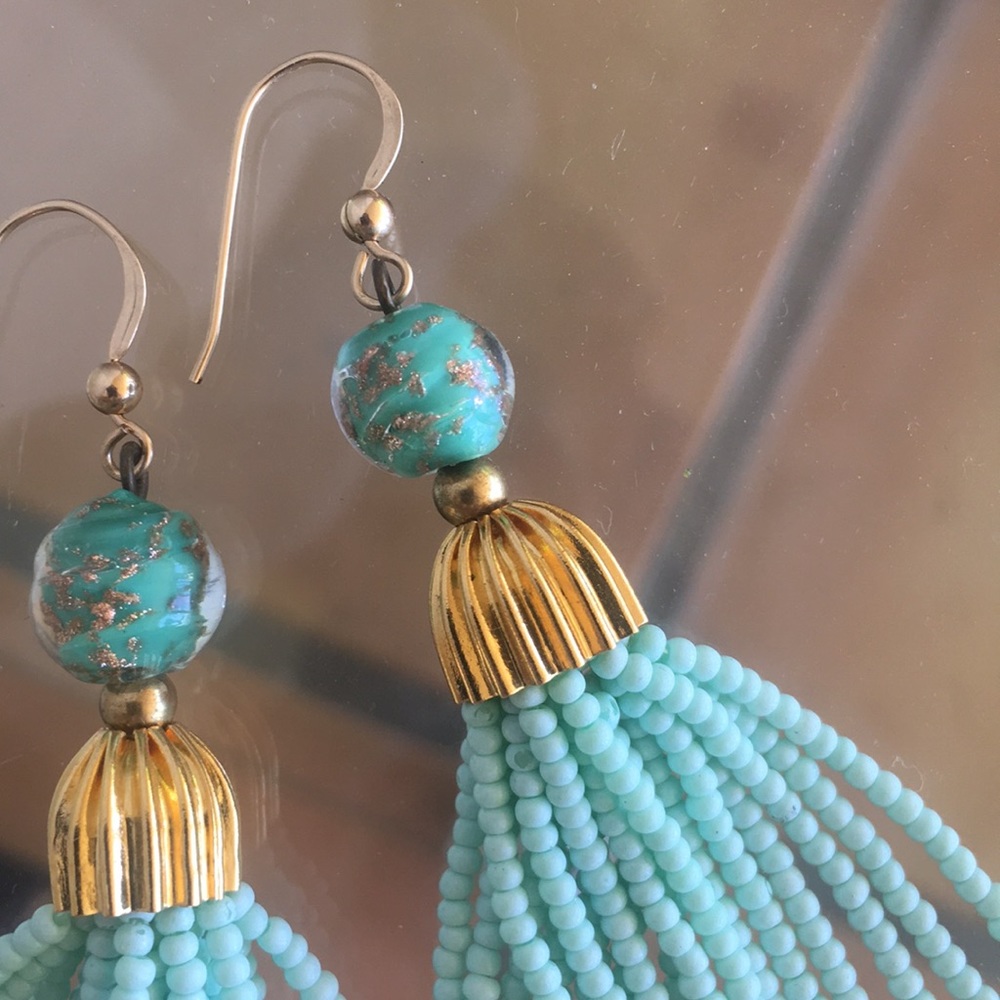 Pierced drop ears - Picture 2 of 4